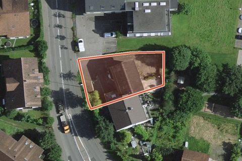 Luftbild mit Grundstück, Auw